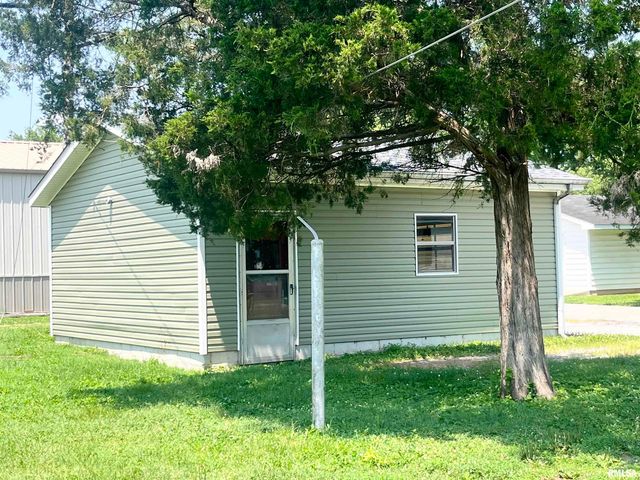 421 N 18TH Street, Herrin, IL 62948