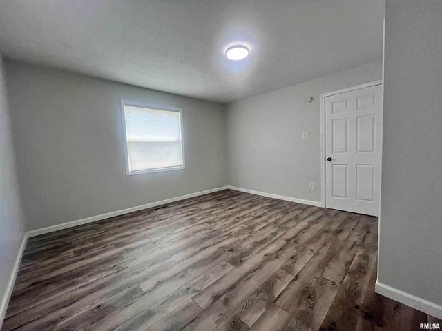 421 N 18TH Street, Herrin, IL 62948