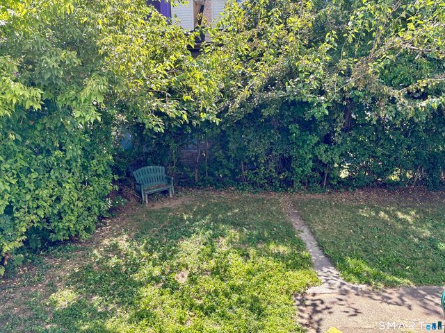 25 Westfield Avenue, Bridgeport, CT 06606