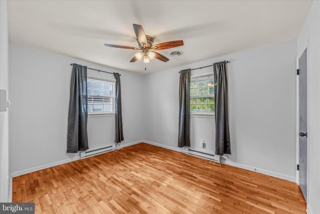 410 S SEMINARY ST, Charles Town, WV 25414