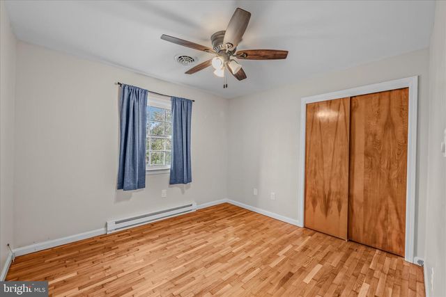 410 S SEMINARY ST, Charles Town, WV 25414