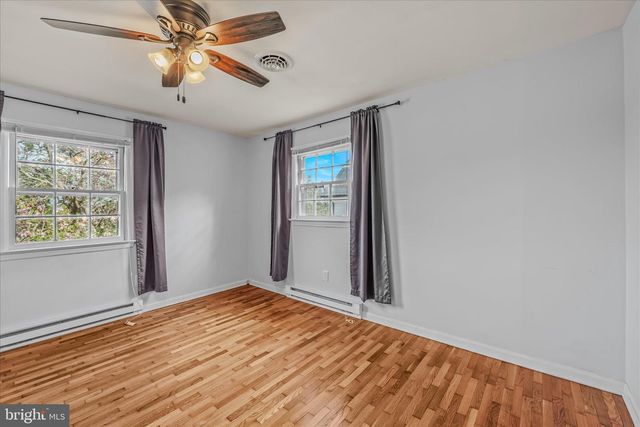 410 S SEMINARY ST, Charles Town, WV 25414