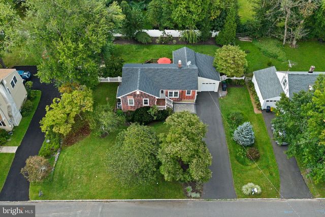 41 HILLSIDE AVE, Princeton, NJ 08540