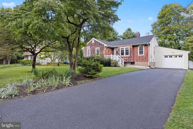 41 HILLSIDE AVE, Princeton, NJ 08540