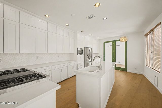 2257 N 16TH Avenue, Phoenix, AZ 85007