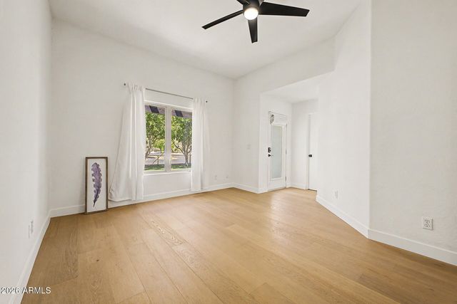 2257 N 16TH Avenue, Phoenix, AZ 85007