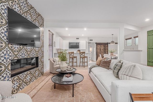 2257 N 16TH Avenue, Phoenix, AZ 85007
