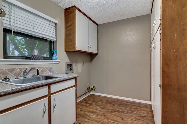 319 Allen Drive, Justin, TX 76247