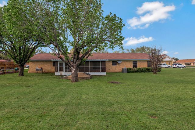 319 Allen Drive, Justin, TX 76247