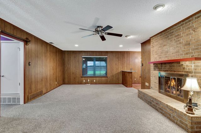 319 Allen Drive, Justin, TX 76247