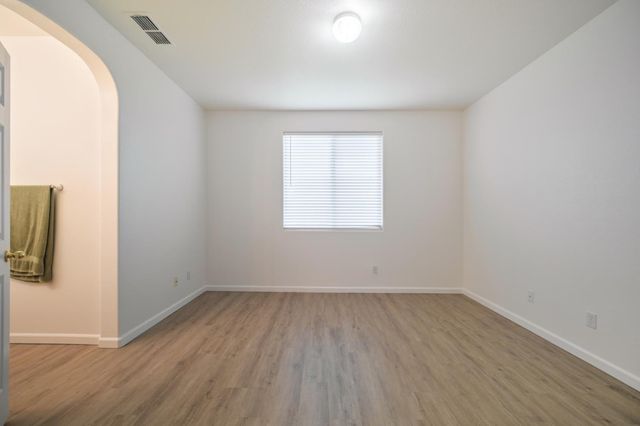 7433 6th St, Rio Linda, CA 95673