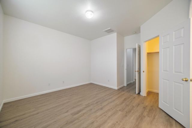 7433 6th St, Rio Linda, CA 95673