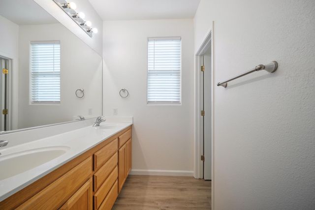 7433 6th St, Rio Linda, CA 95673