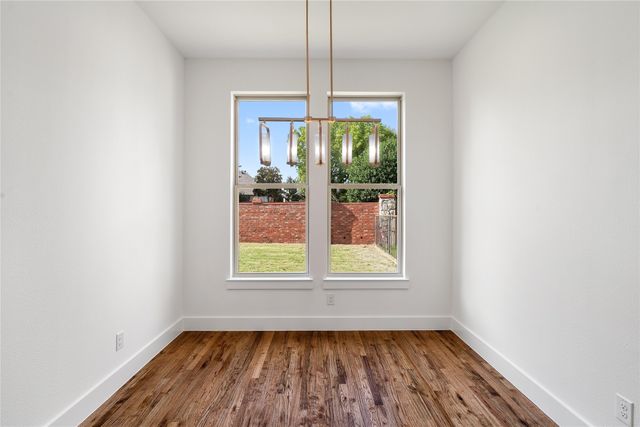 907 Saint George Place, Desoto, TX 75115
