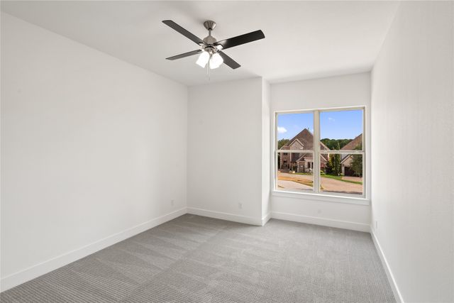 907 Saint George Place, Desoto, TX 75115