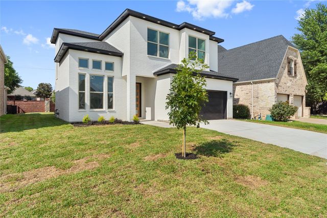 907 Saint George Place, Desoto, TX 75115