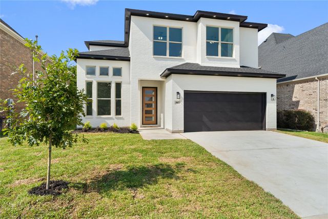 907 Saint George Place, Desoto, TX 75115