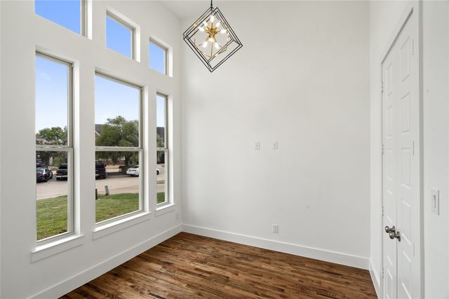 907 Saint George Place, Desoto, TX 75115
