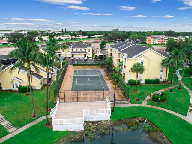 6364 La Costa Dr D, Boca Raton, FL 33433