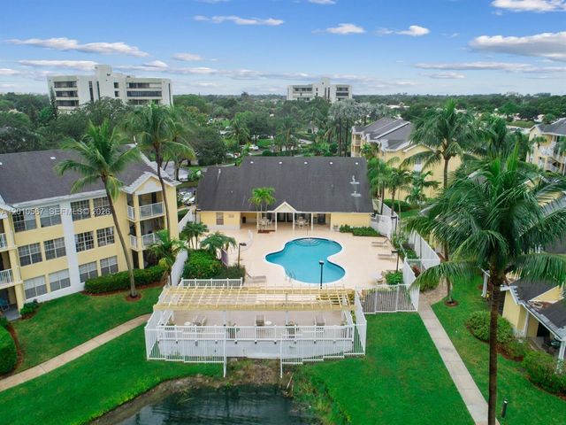 6364 La Costa Dr D, Boca Raton, FL 33433
