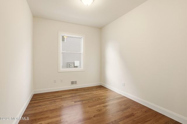 18 Yehuda Way, Lakewood, NJ 08701