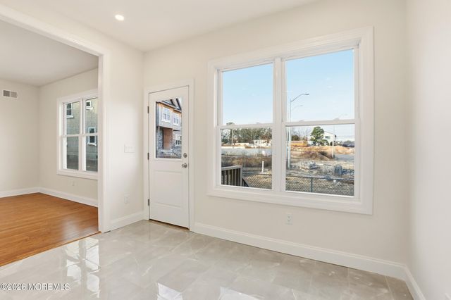 18 Yehuda Way, Lakewood, NJ 08701