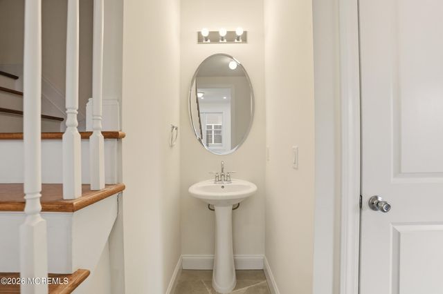 18 Yehuda Way, Lakewood, NJ 08701