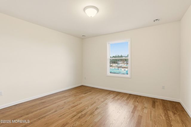 18 Yehuda Way, Lakewood, NJ 08701