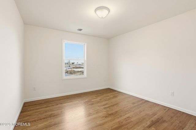 18 Yehuda Way, Lakewood, NJ 08701