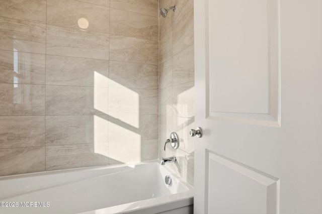 18 Yehuda Way, Lakewood, NJ 08701