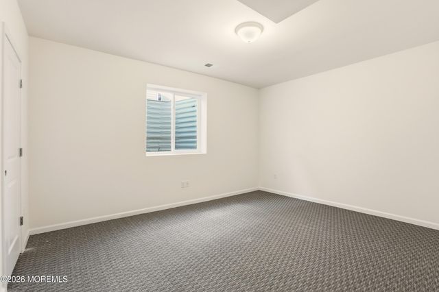 18 Yehuda Way, Lakewood, NJ 08701