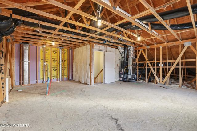 18 Yehuda Way, Lakewood, NJ 08701