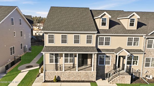 18 Yehuda Way, Lakewood, NJ 08701