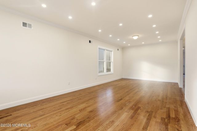 18 Yehuda Way, Lakewood, NJ 08701