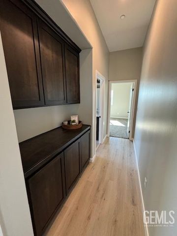 16746 Starview Court, Bakersfield, CA 93312