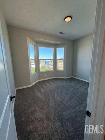 16746 Starview Court, Bakersfield, CA 93312