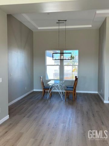 16746 Starview Court, Bakersfield, CA 93312