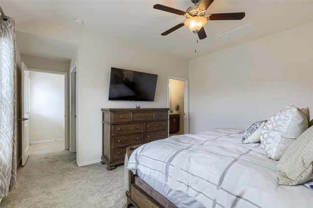7216 Razors Edge DR, Austin, TX 78744