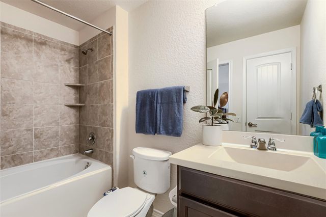 7216 Razors Edge DR, Austin, TX 78744