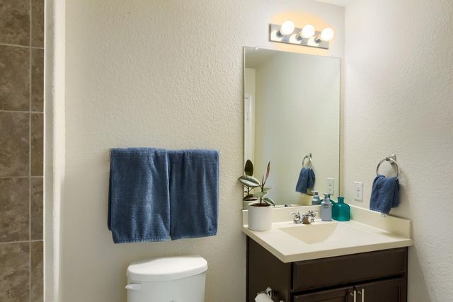 7216 Razors Edge DR, Austin, TX 78744