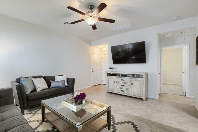7216 Razors Edge DR, Austin, TX 78744