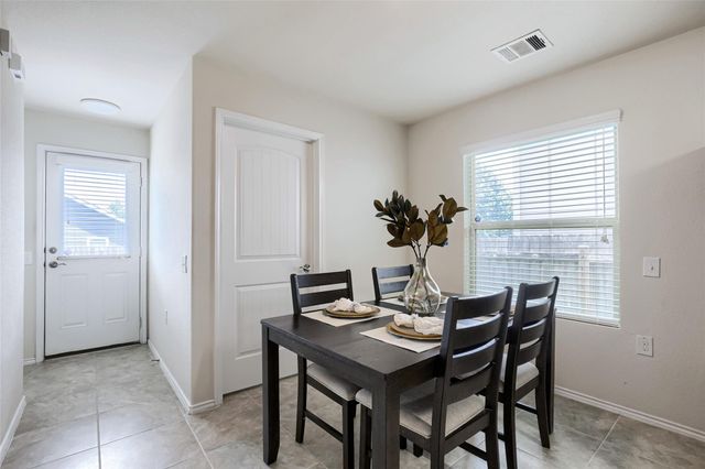 7216 Razors Edge DR, Austin, TX 78744