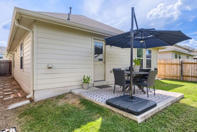 7216 Razors Edge DR, Austin, TX 78744