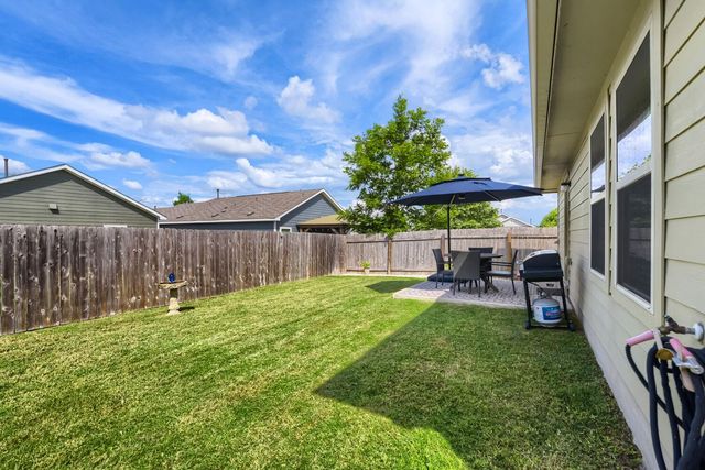7216 Razors Edge DR, Austin, TX 78744