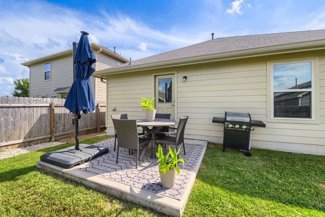 7216 Razors Edge DR, Austin, TX 78744