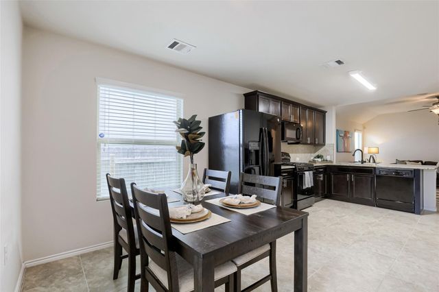 7216 Razors Edge DR, Austin, TX 78744