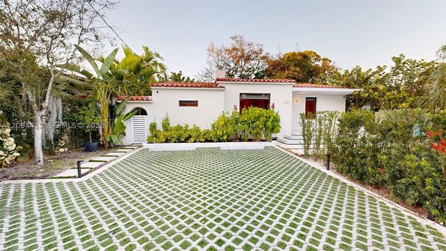 1277 SW 19th St, Miami, FL 33145