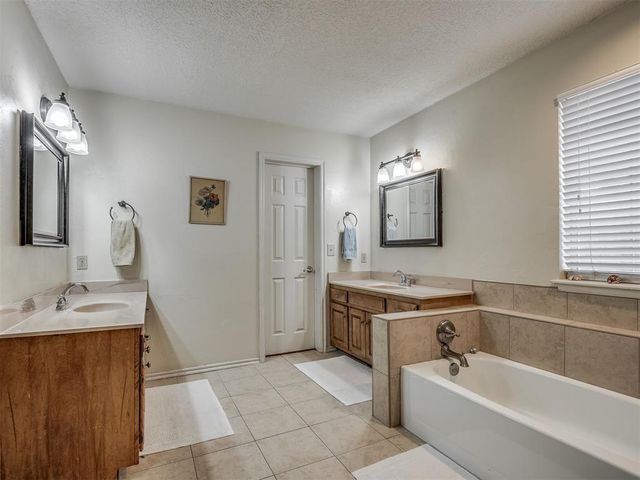 904 Marston Drive, Edmond, OK 73034