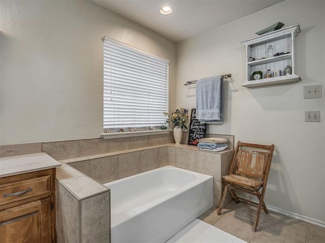 904 Marston Drive, Edmond, OK 73034