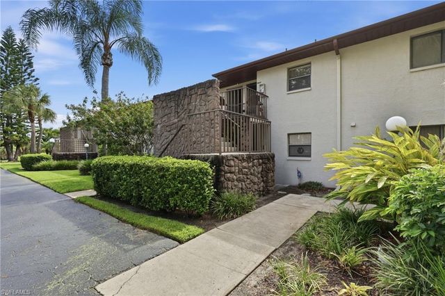 10 Beth Stacey BLVD 206, Lehigh Acres, FL 33936